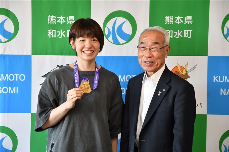 表敬訪問の様子（写真）