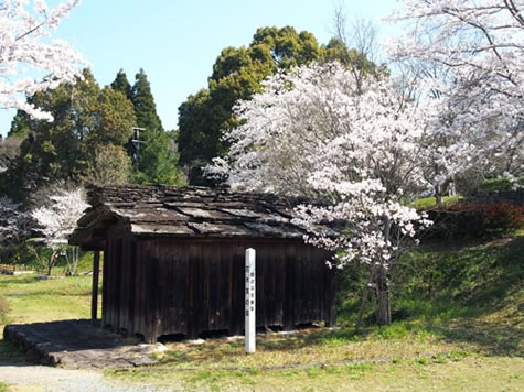 対馬の石屋根