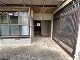 外観（玄関）