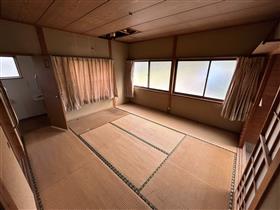 室内（和室８帖）